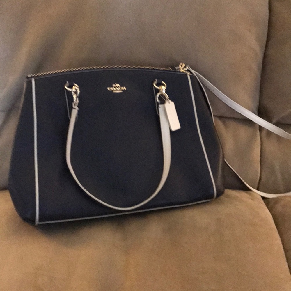 Coach handbags - Picture 2 of 4